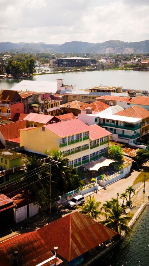 Hotel Peten Express Flores Exterior photo