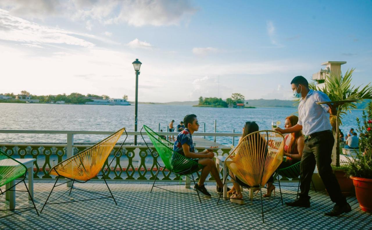 Hotel Peten Express Flores Exterior photo