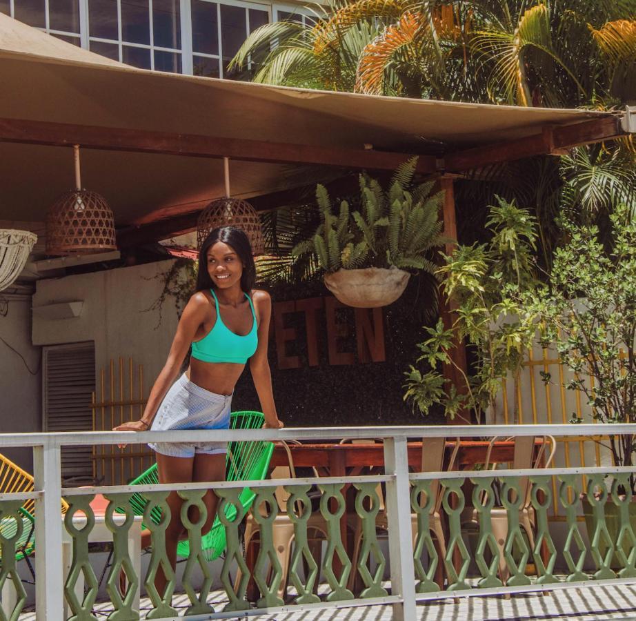 Hotel Peten Express Flores Exterior photo