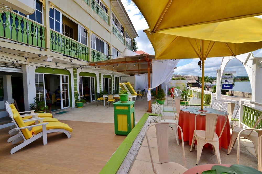 Hotel Peten Express Flores Exterior photo
