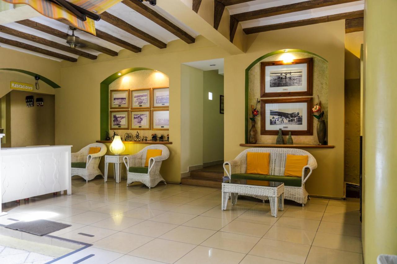 Hotel Peten Express Flores Exterior photo